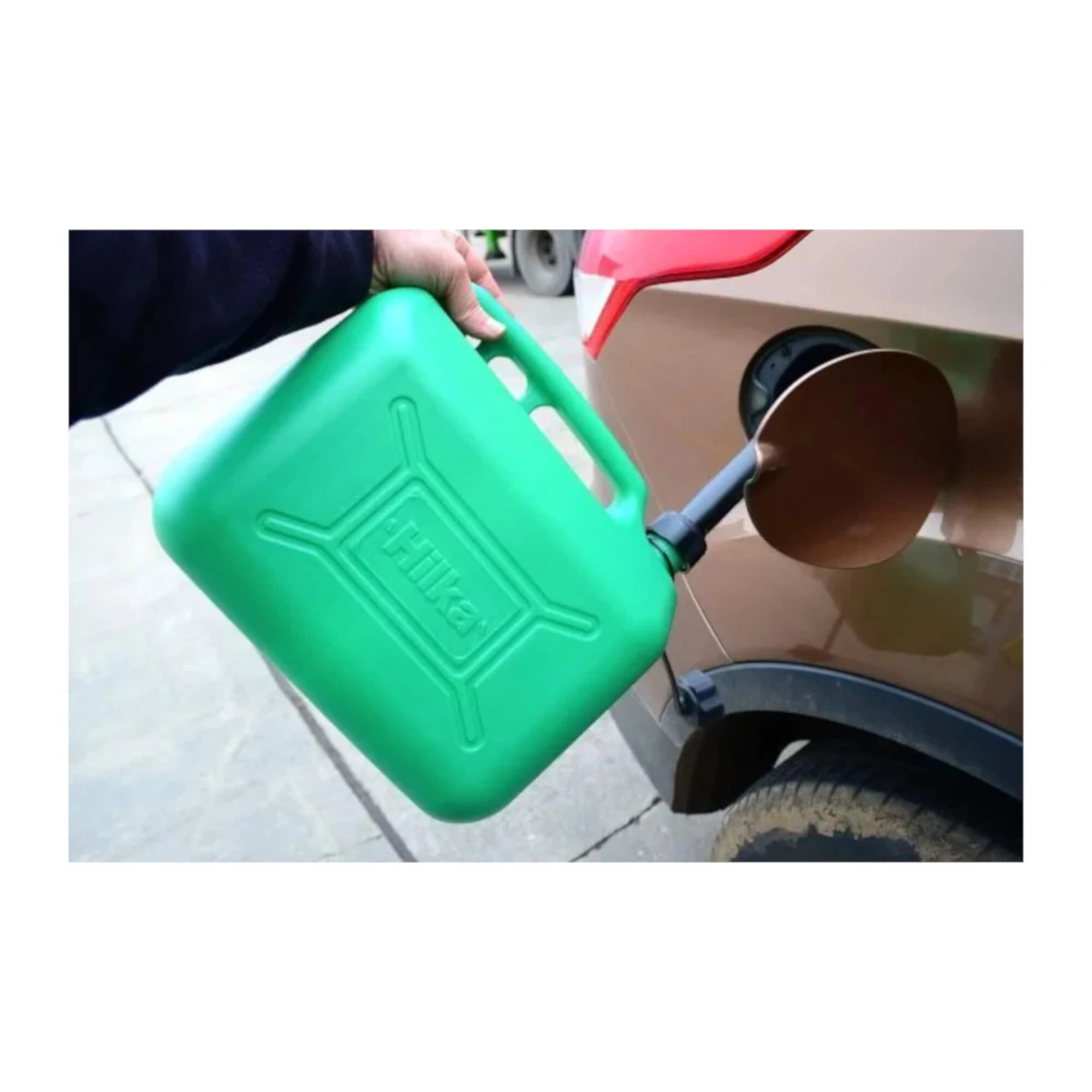Hilka 10L Green Plastic Fuel Can 2 Hilka 10L Green Plastic Fuel Can - Image 2