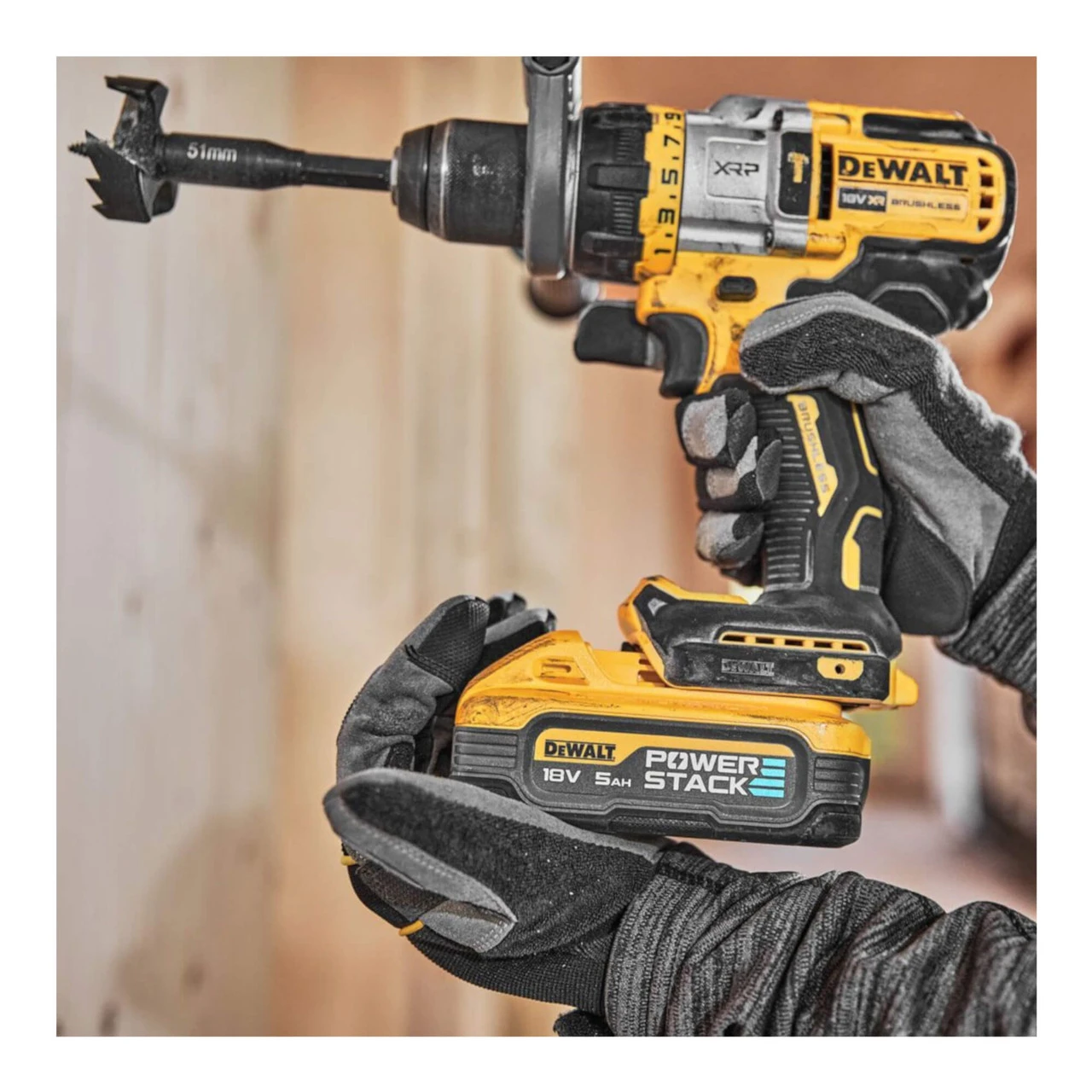 DeWalt DCD999H2T-GB 18V XR Brushless Hammer Drill Driver 2 X 5.0Ah Powerstack Battery Kit 1 DeWalt DCD999H2T-GB 18V XR Brushless Hammer Drill Driver 2 X 5.0Ah Powerstack Battery Kit