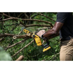 DeWalt DCMPS520N-XJ 18v XR 20cm Pruning Saw Body Only -Power Tool Store DCMPS520N XJ 5 95436.1719907241