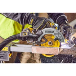 DeWalt DCS573H2T-GB 18V XR Brushless 190mm Circular Saw 2 X 5.0Ah Powerstack Battery Kit 5 DeWalt DCS573H2T-GB 18V XR Brushless 190mm Circular Saw 2 X 5.0Ah Powerstack Battery Kit -Power Tool Store DCS573H2T GB 3 36094.1714474258