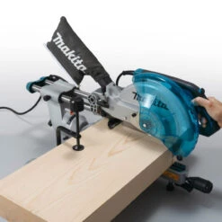 Makita LS1110F 260mm Slide Compound Mitre Saw 110V -Power Tool Store LS1110F 5 26142.1718196666