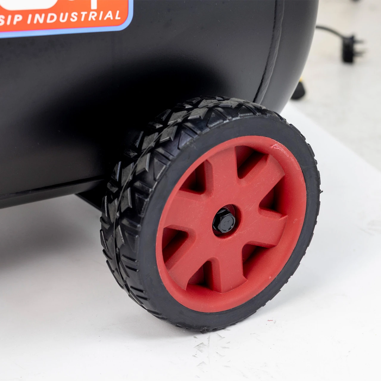 SIP QT24/10 Oil Free Low Noise Compressor 2 SIP QT24/10 Oil Free Low Noise Compressor - Image 2