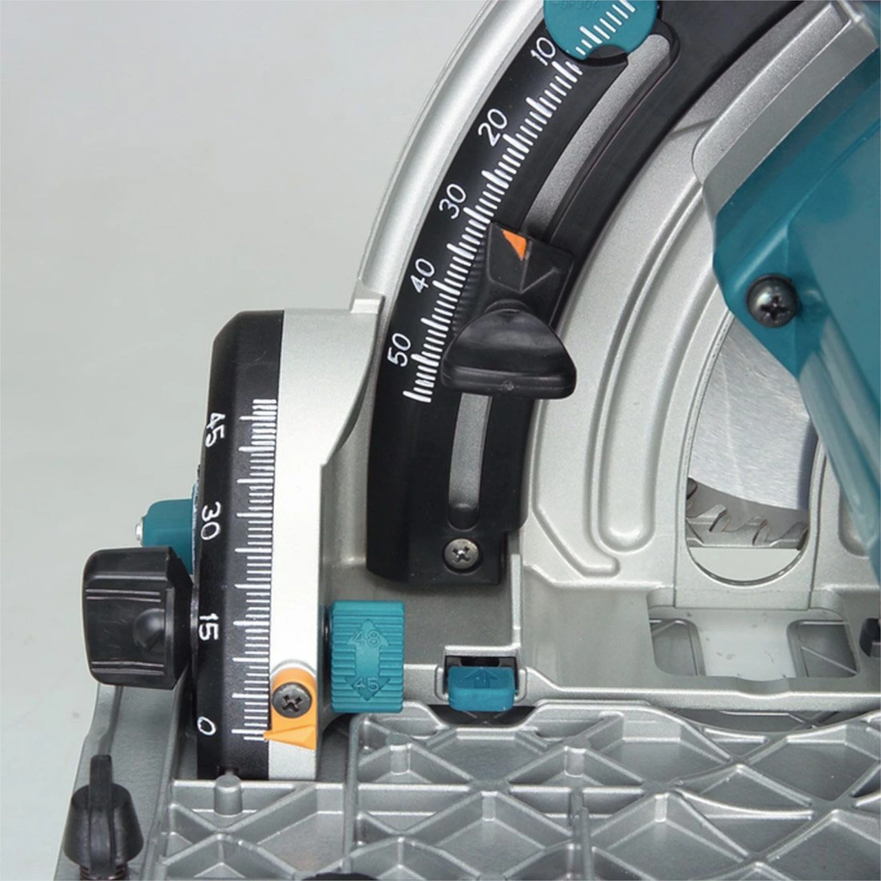 Makita SP6000J1 Plunge Saw With Carry Case - 110V 8 Makita SP6000J1 Plunge Saw With Carry Case - 110V - Image 8